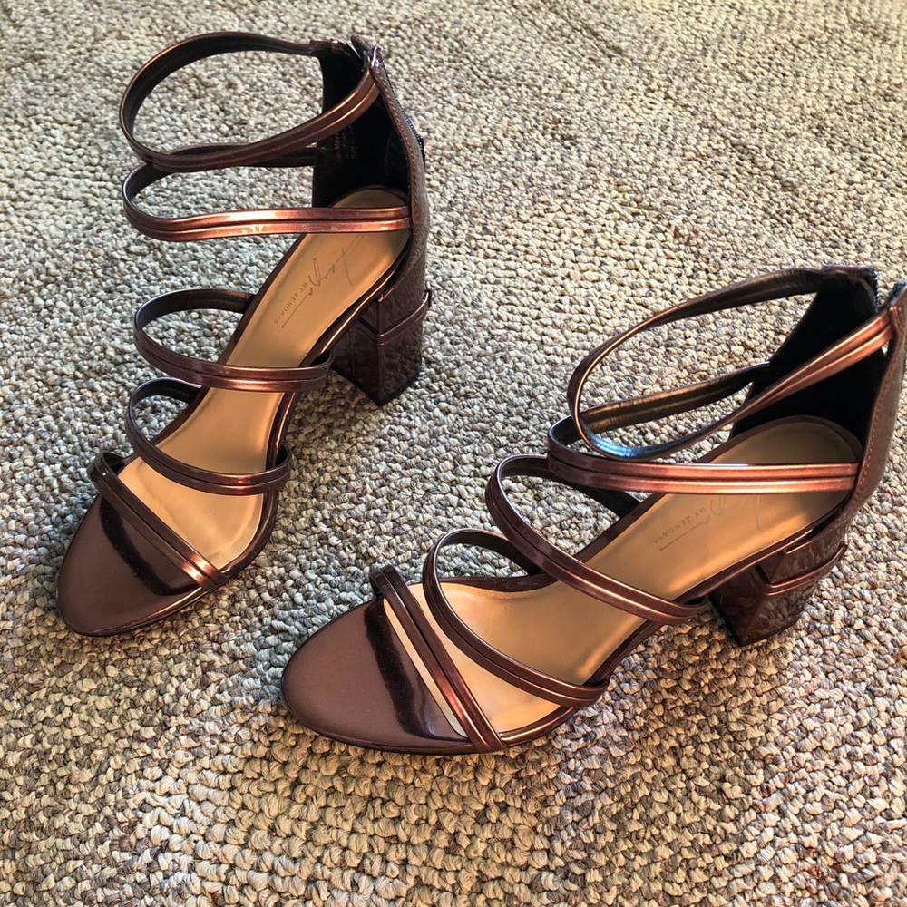 Bronze Chunky Heel Gem